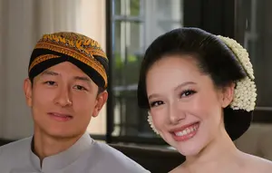 Cantiknya Athina Istri Rio Haryanto Mitoni 7 Bulan Anak Pertama di Surakarta, Peach Nude Makeup Sorot Pesona Natural