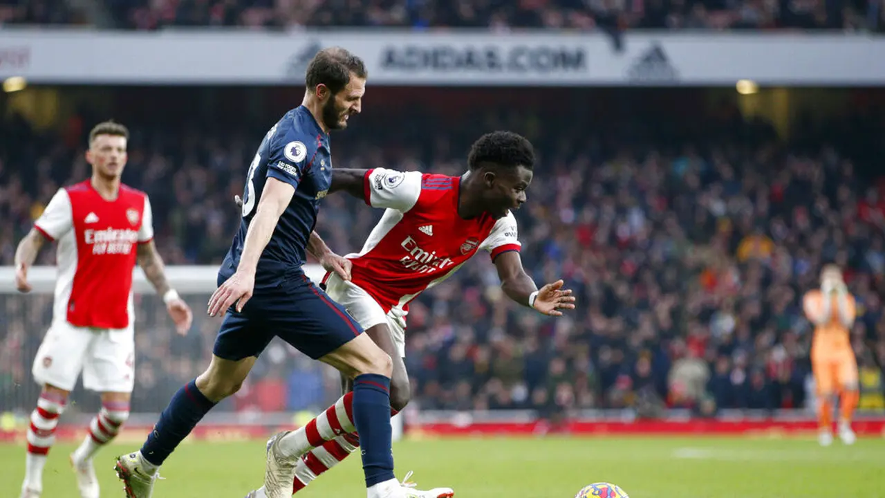 Arsenal melawan Burnley