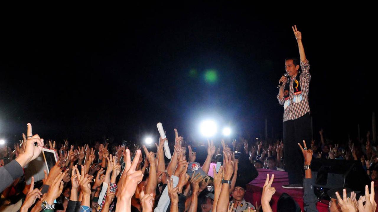 Berkampanye di Garut, Jokowi Dapat Gelar Ki Jaka Winata