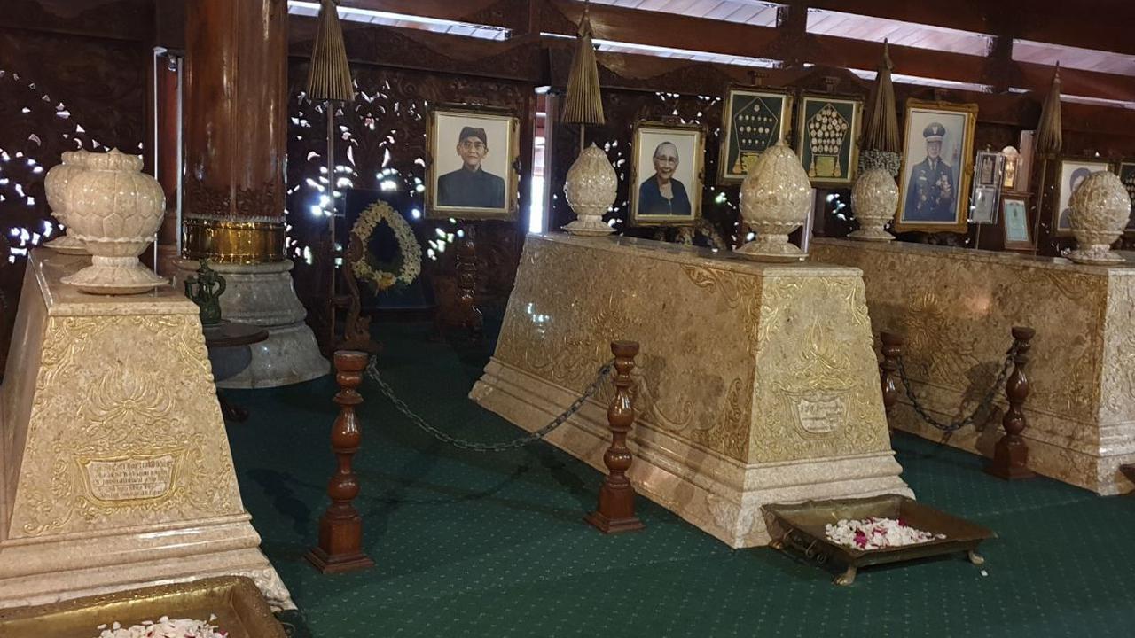 Salah satu di antaranya adalah Ketua Umum DPP Golkar Airlangga Hartarto. Menteri Koordinator Bidang Perekonomian Republik Indonesia datang menjelang pemilihan ketua umum.