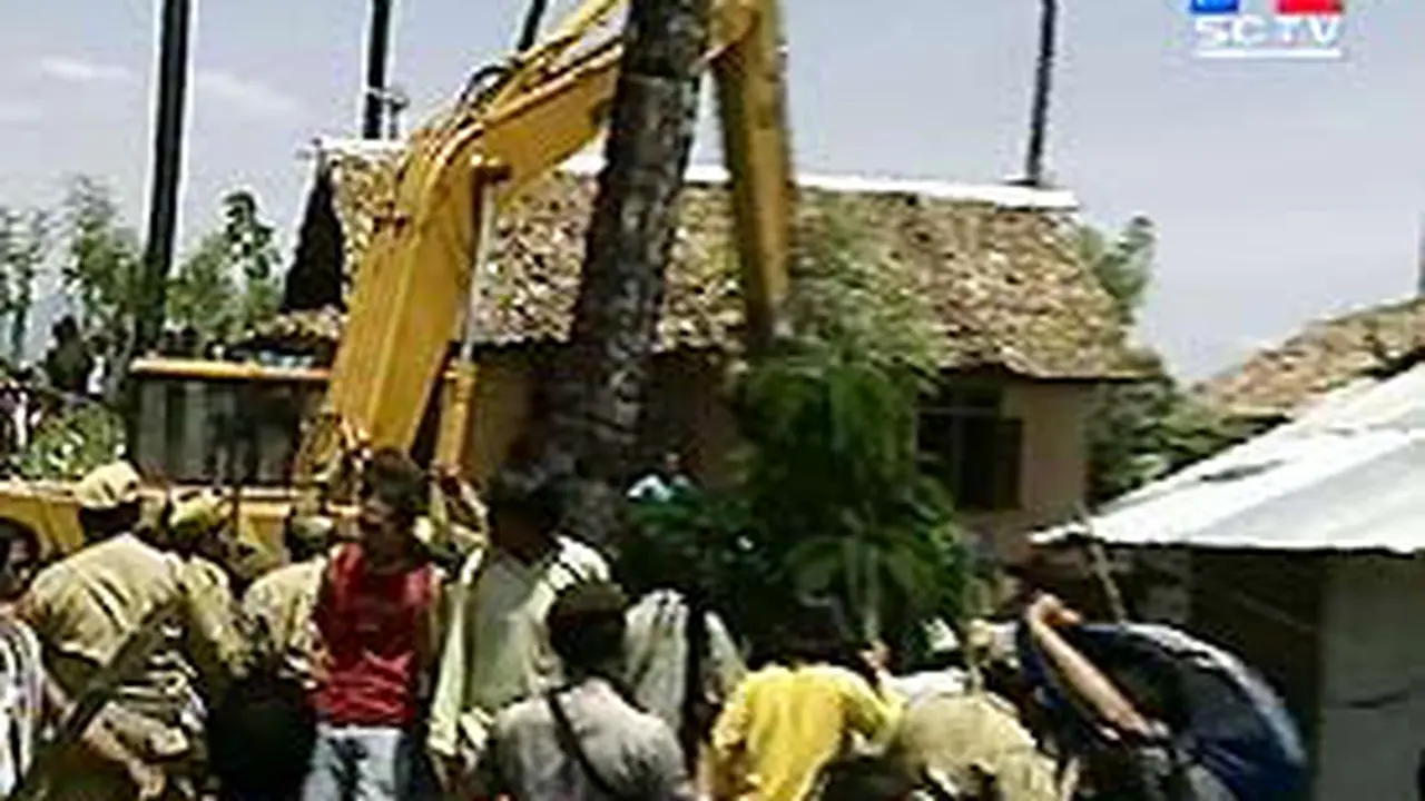 070804bgusur.jpg
