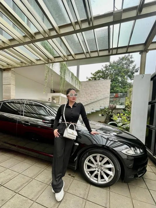 (Instagram/dewiperssik9)