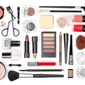 Intip trik mudah dan sederhana membersihkan kuas makeup berikut ini. (iStockphoto)