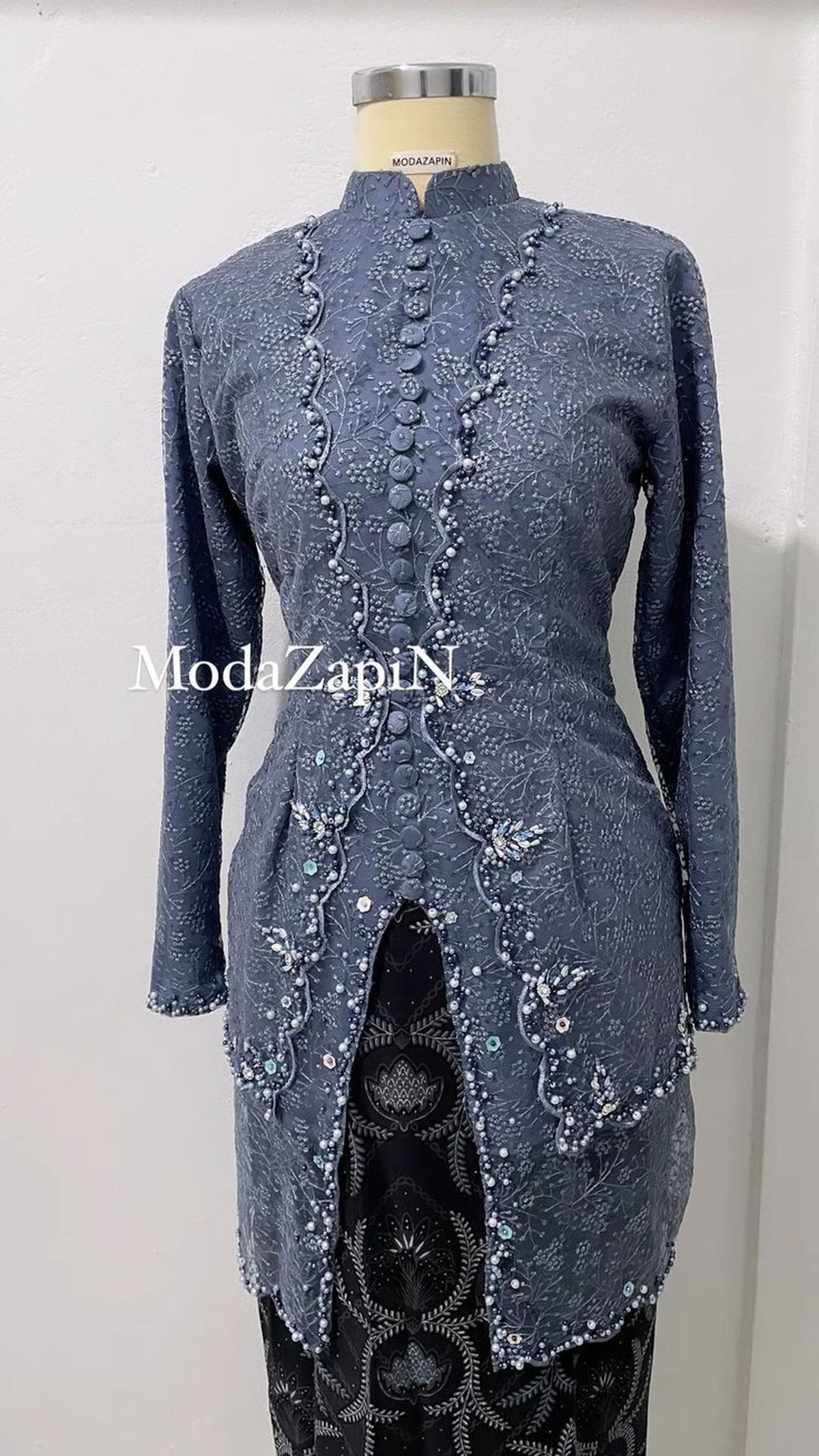 Ilustrasi Kebaya Kancing Shanghai