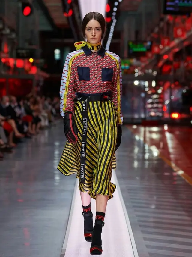 Debut Ferrari, Rilis Koleksi Fashion Ready to Wear yang Futuristik