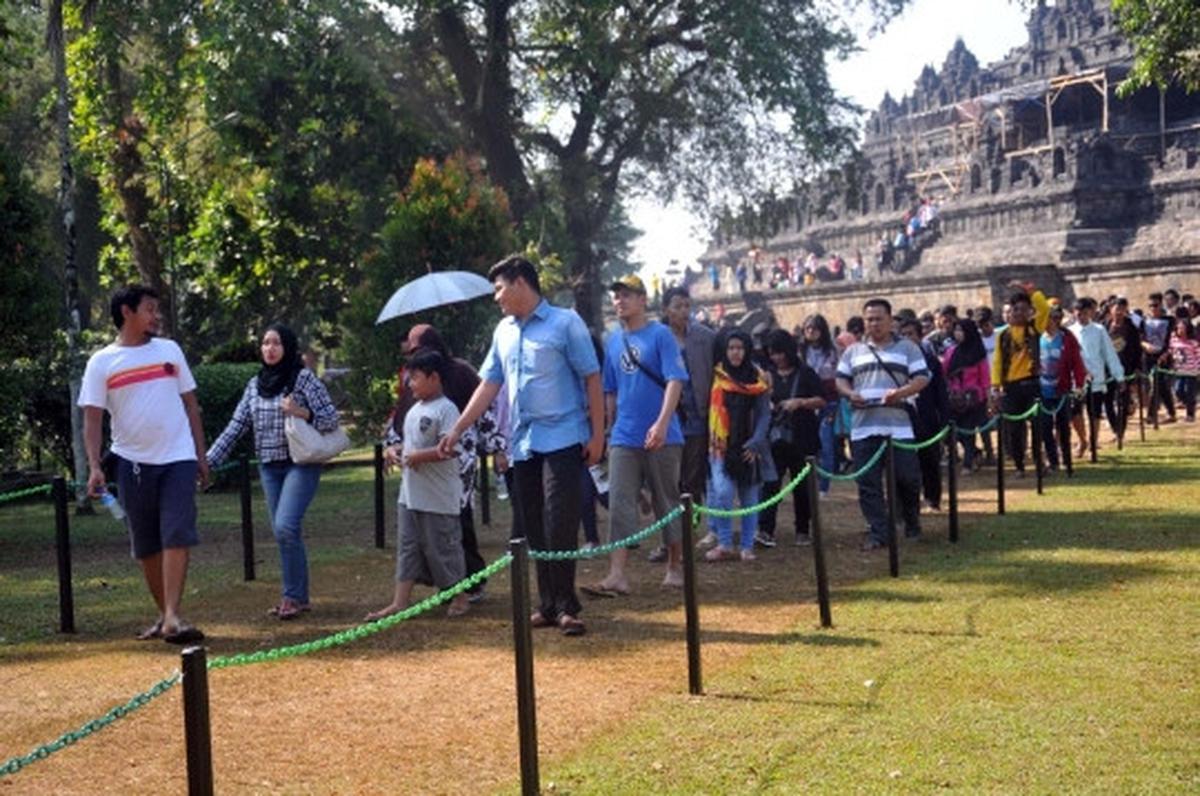 Hari ketiga Lebaran, Candi Borobudur banjir pengunjung