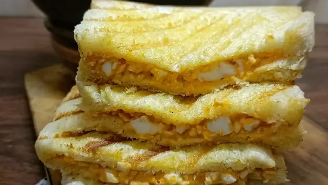 Resep praktis Tamago Sando @tehyanithea