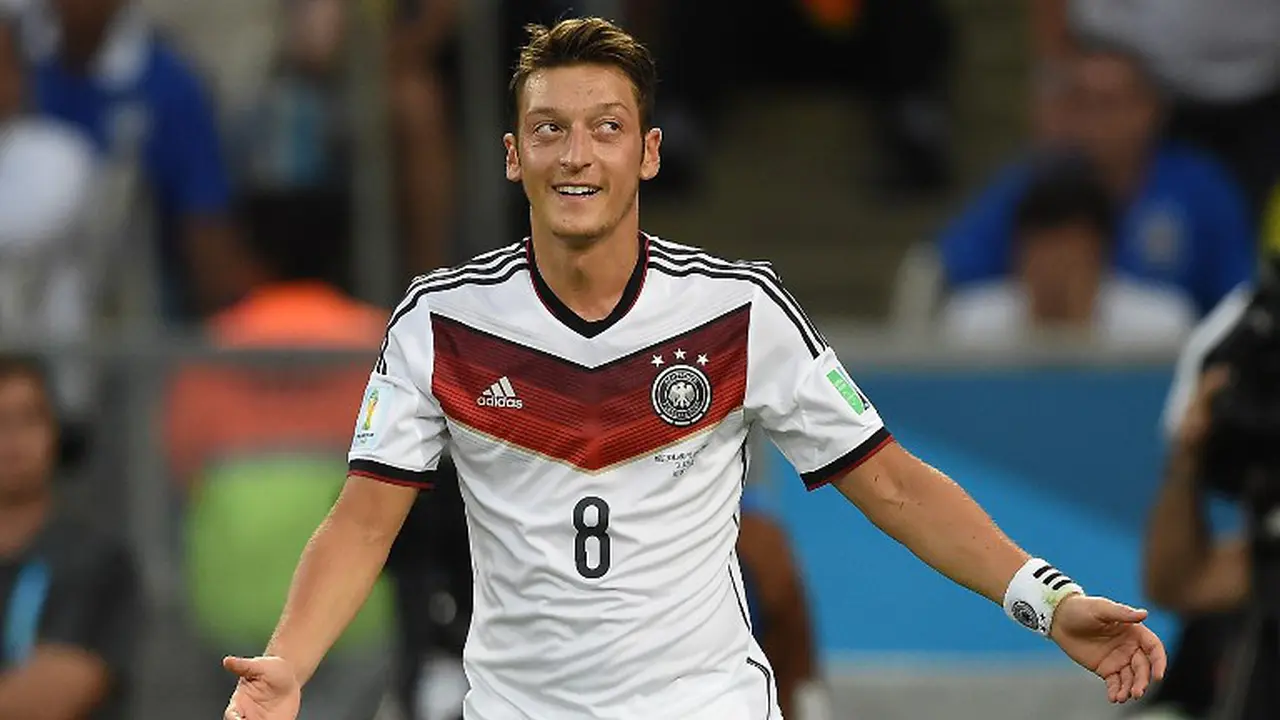 Mesut Oezil 