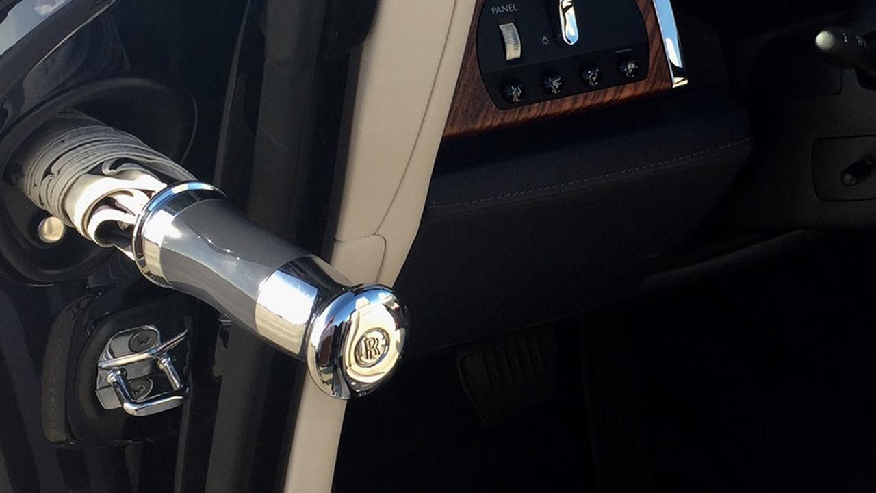 Payung Rolls-Royce (bestride.com)