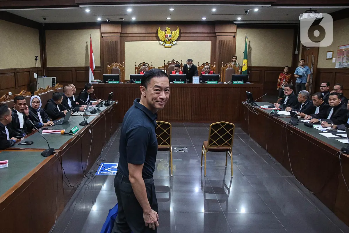 Thomas Lembong Jalani Sidang Pembacaan Dakwaan