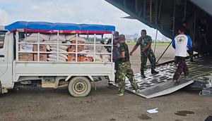 BRI Danareksa Sekuritas melalui BRIDS Peduli, menyalurkan bantuan kemanusiaan untuk masyarakat terdampak banjir di Sumatera. (Dok BRIDS)