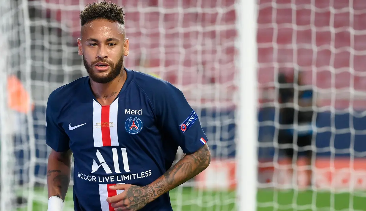 2. Neymar - Penyerang berusia 28 tahun ini membawa perubahan besar untuk PSG di kompetisi Liga Champions musim 2019/2020. Neymar tampil impresif dan menjadi pemain kunci dari kemenangan PSG di Liga Champions musim ini. (AFP/Lluis Gene/pool)
