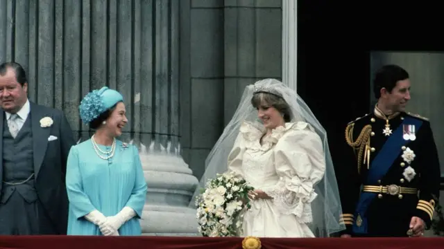 Lady Diana dan Ratu Elizabeth II