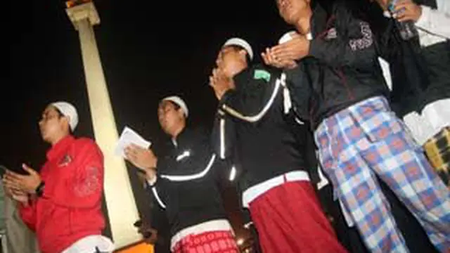 monas