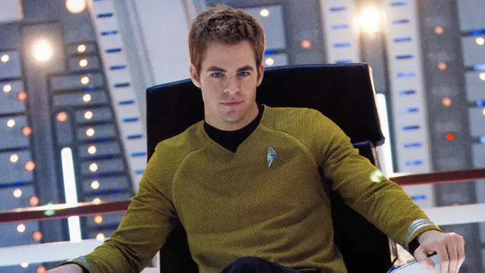 Aktor Star Trek Chris Pine  Diajak Perankan Kekasih Wonder Woman