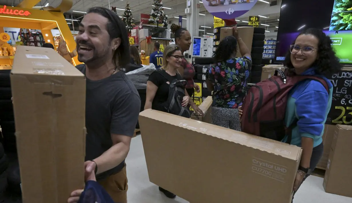 Menurut laman Britannica, istilah Black Friday berawal sejak tahun 1960-an, ketika petugas polisi di Philadelphia mulai menggunakan frasa "Black Friday" untuk menggambarkan kekacauan yang terjadi saat sejumlah besar wisatawan pinggiran kota datang ke kota. (NELSON ALMEIDA/AFP)