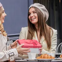 Pilihan Kado untuk Sahabat Perempuan yang Dapat Promosi Jabatan di Tahun Baru