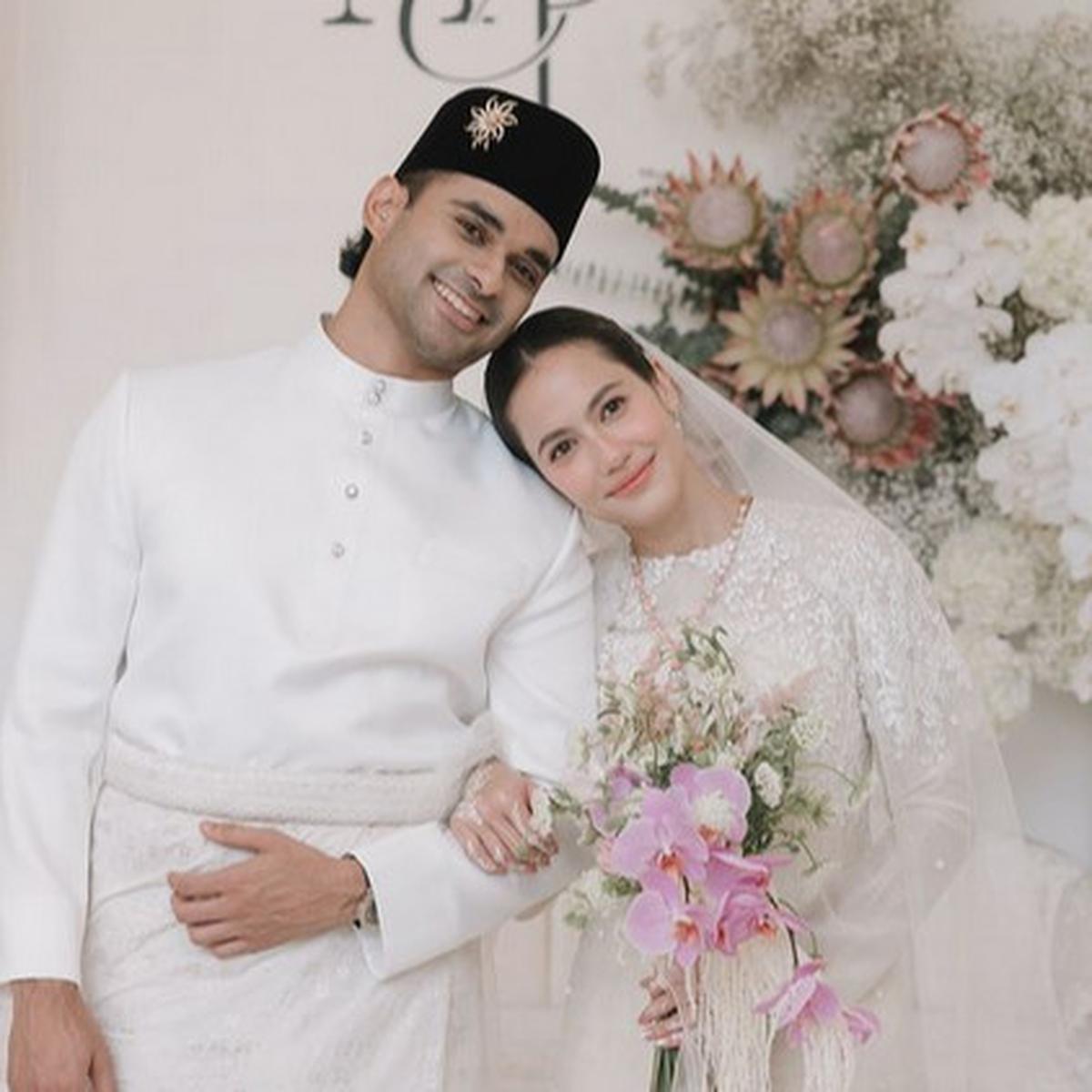 Potret Pevita Pearce Diam-diam Dinikahi Pengusaha asal Malaysia, Digelar Sederhana dengan Mas Kawin 10 Dinar