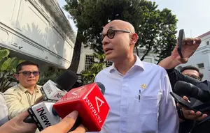 Demo Meluas di Eropa, Menlu Terus Pantau Kondisi WNI
