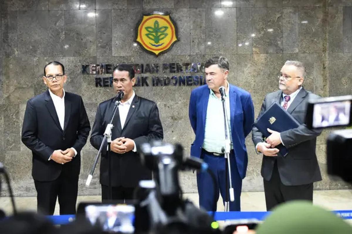 Mentan Amran Sulaiman Pamer Cadangan Beras RI di KTT ASEAN Malaysia