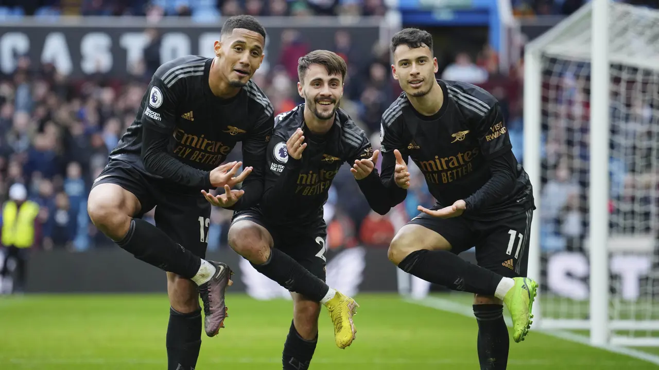 Foto: Comeback Epic Arsenal saat Mengalahkan Aston Villa