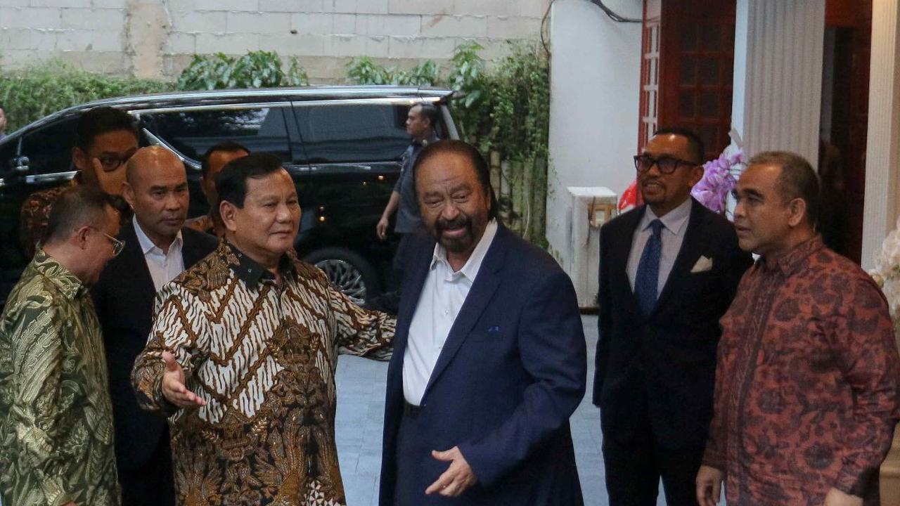 Karena itu, PAN tidak pernah khawatir dengan komitmen Prabowo kepada PAN. Sebab, PAN sudah menunjukkan komitmen luar biasa tinggi kepada Prabowo.<br>