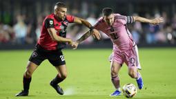 Lionel Messi yang masuk sejak menit pertama tak mampu memberikan kontribusi gol untuk The Herons. (AP Photo/Rebecca Blackwell)