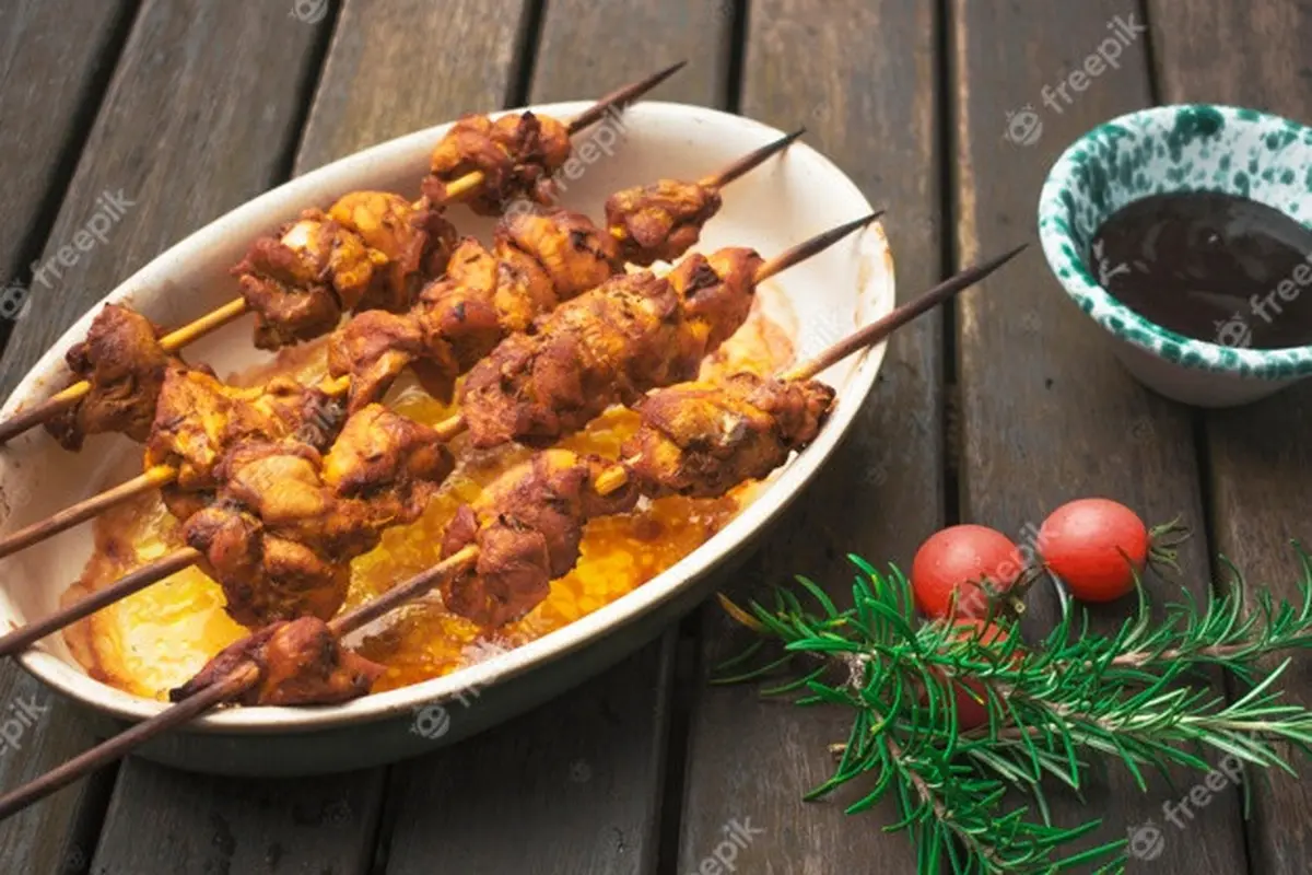 Ilustrasi mimpi, makan sate