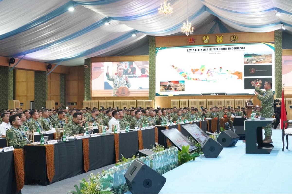 FOTO: Kasad Paparkan Program TNI AD untuk Kesejahteraan Warga