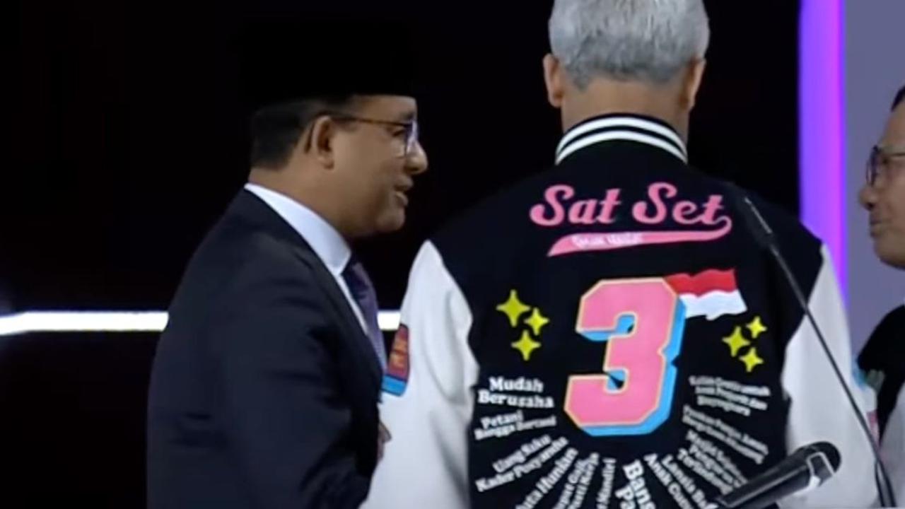 Kubu paslon Capres-Cawapres Anies-Cak Imin dan Ganjar-Mahfud kompak menyoroti dugaan kecurangan Pilpres 2024. Wacana hak angket untuk mengusut kecurangan Pemilu bergulir.&nbsp;