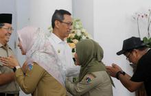FOTO: Momen Pj Gubernur DKI Gelar Halalbihalal dengan ASN di Hari Pertama Masuk Kerja