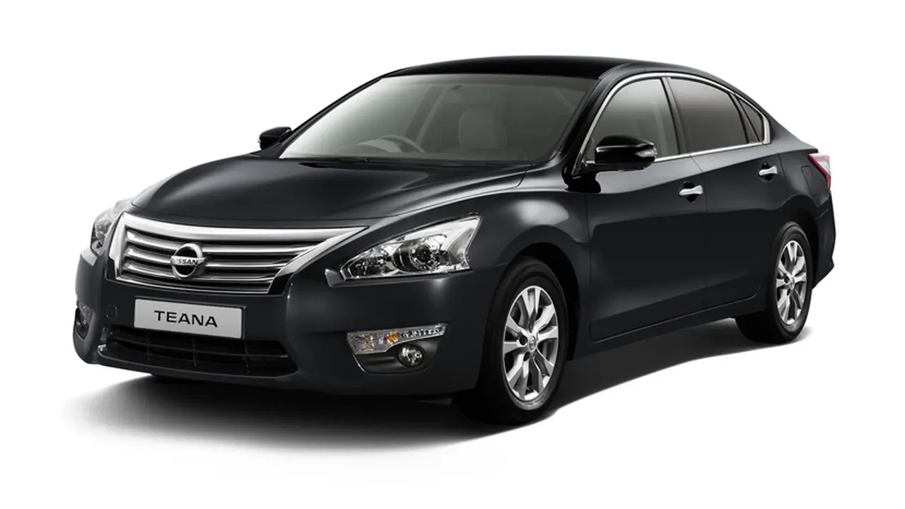 New Toyota Camry Debut, Nissan Teana Diskon Besar