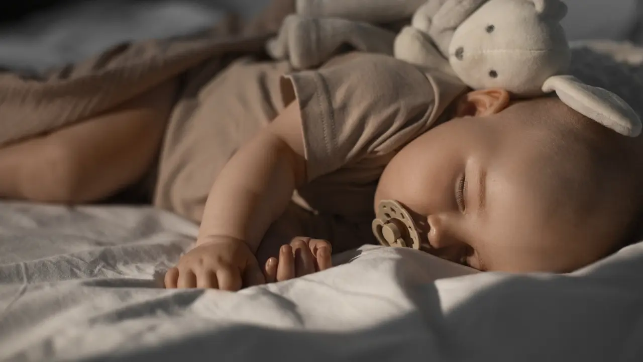bayi tidur