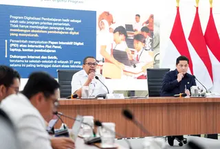 Pemerintah terus menggenjot program Digitalisasi Pembelajaran sebagai upaya pemerataan kualitas pendidikan nasional.