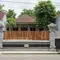 6 Model Pagar Rumah di Kampung dengan Pilar Batu Andesit, Tampil Kokoh dan Elegan