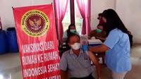 Badan Intelijen Negara (BIN) Daerah Sulawesi Utara bekerjasama dengan Pemerintah Daerah setempat terus menggencarkan layanan vaksinasi hingga dosis booster di seluruh kabupaten/kota (Istimewa)