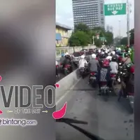 Aksi Pemotor yang Kian Membuat Kesal