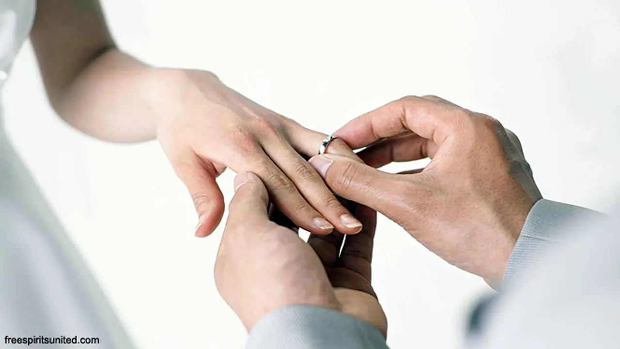 cincin-nikah-131111b.jpg