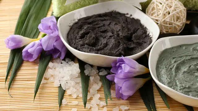 Clay Mask untuk Atasi Komedo, Apakah Hasilnya Efektif? Gali Fakta Penting Sebelum Coba Produknya