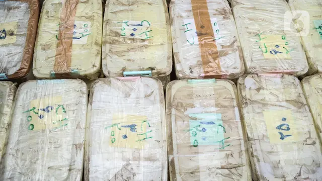 FOTO: Polisi Gagalkan Penyelundupan 1,1 Ton Sabu Jaringan Timur Tengah