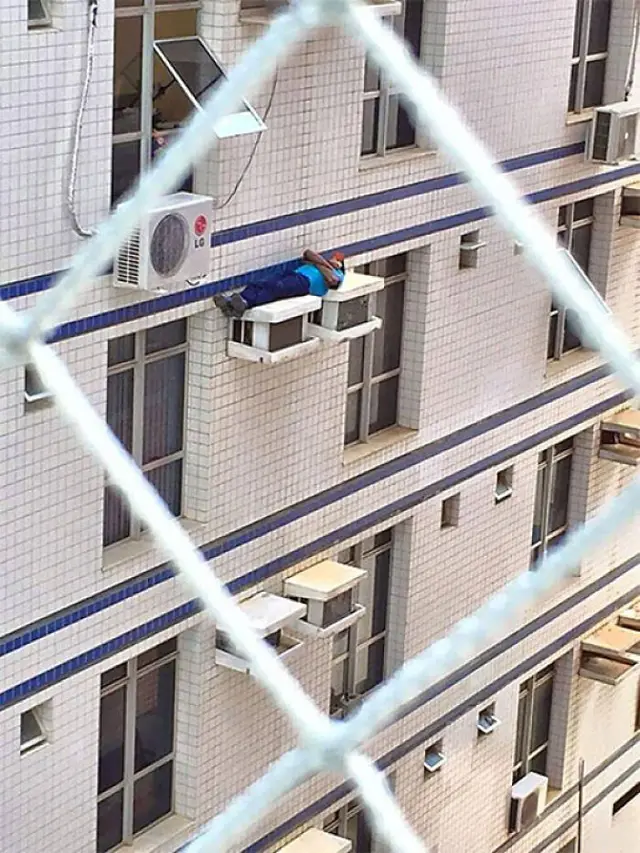 7 Orang Ini Lakukan Pekerjaan Bahaya Tanpa Alat Pengaman, Nekat Banget