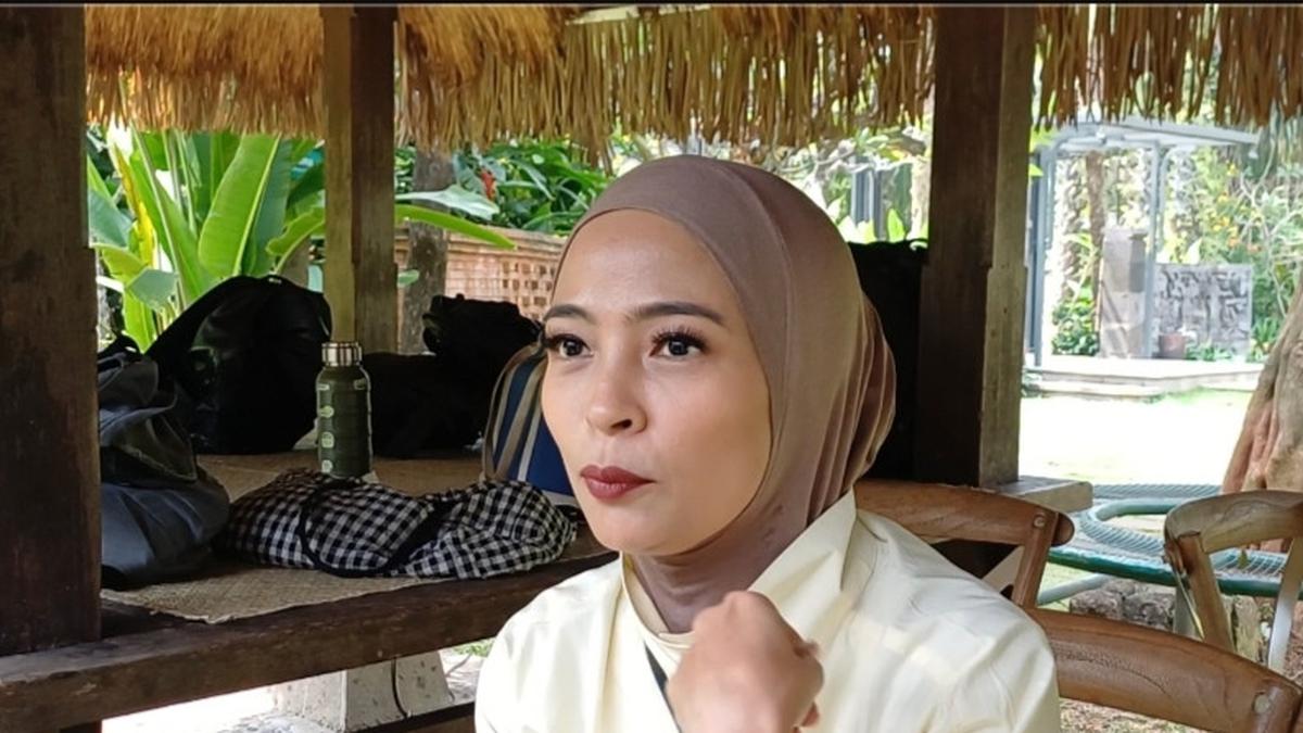 Tantri Kotak Ungkap Reaksi Arda Naff, soal Insiden Viral Ia Dipeluk Penonton Pria di Panggung
