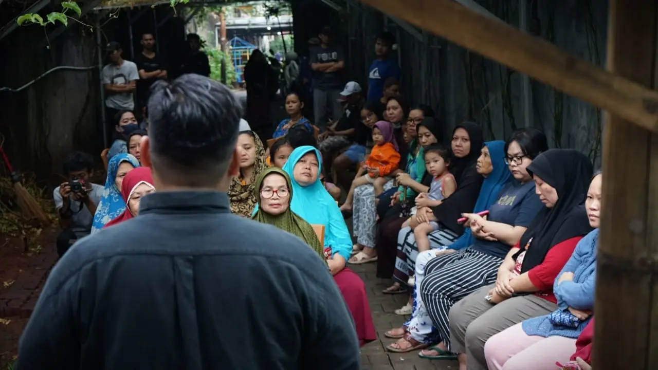 Relawan Sintawati Mengadakan Program Tebus Murah Sembako