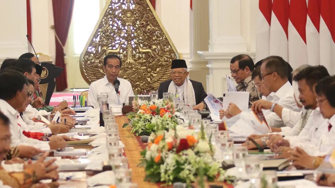 Presiden Jokowi Pimpin Rapat Perdana Kabinet Indonesia Maju