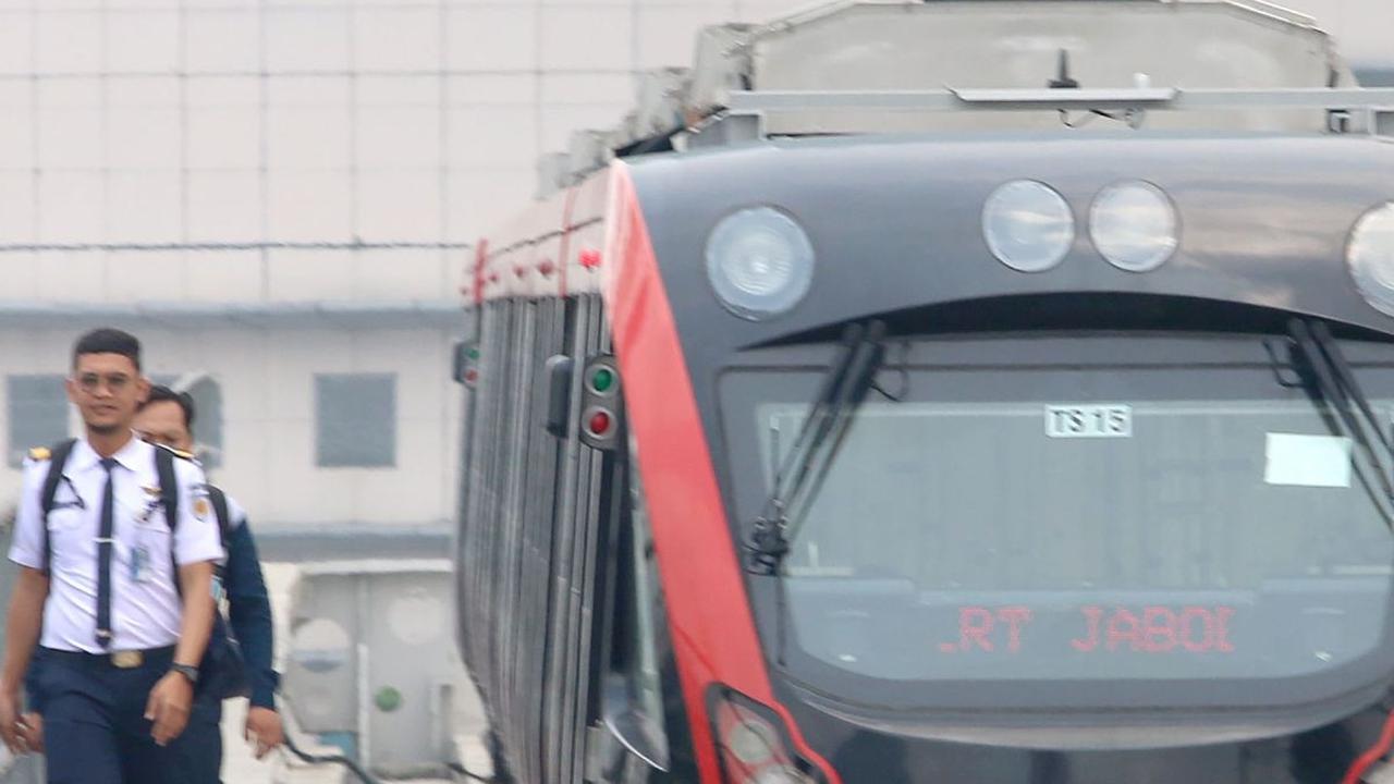 FOTO: Uji Coba Terbatas LRT Jabodebek 2023, Kemenhub Tetapkan Tarif Termurah Rp5000