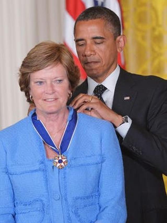 Pat Sumitt dengan Obama