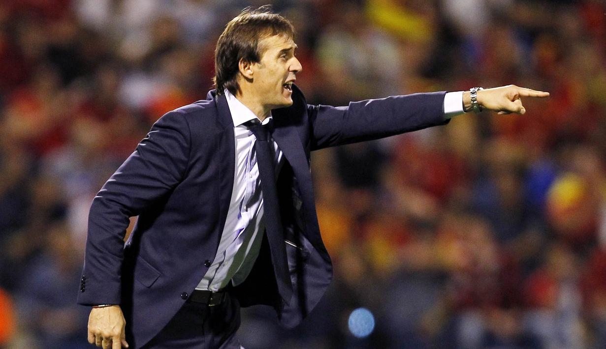 Performa apik Lopetegui selama menangani timnas Spanyol menjadi alasan Real Madrid tertarik mengamankan jasanya. (AP/Alberto Saiz)