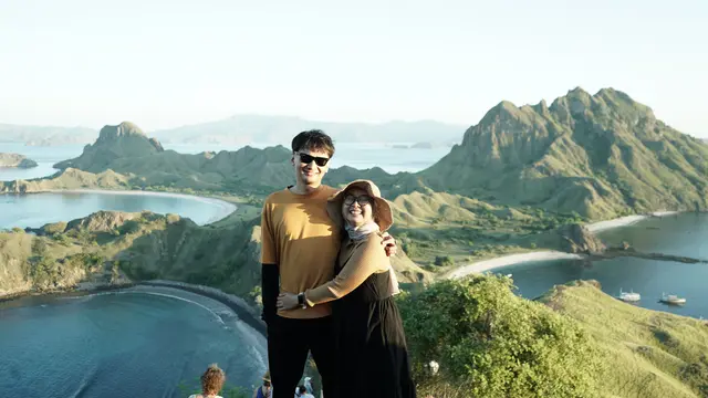 couple desember liburan pasangan