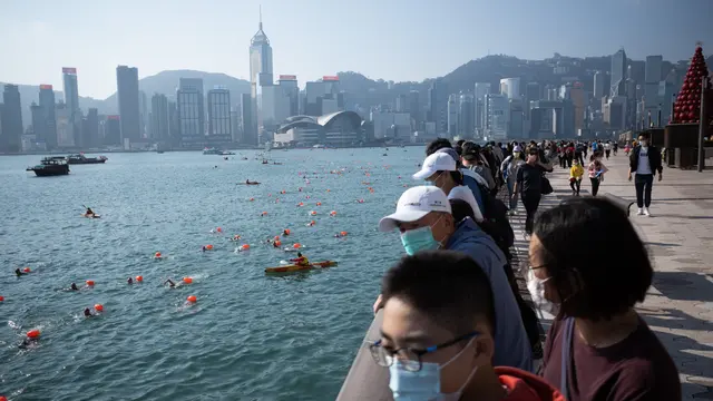 Renang Lintas Pelabuhan di Hong Kong Diadakan Kembali Setelah Tiga Tahun