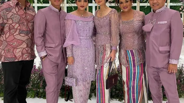 Ashanty Bersama Ibunda Sarah Menzel. [@luhde_menzel]